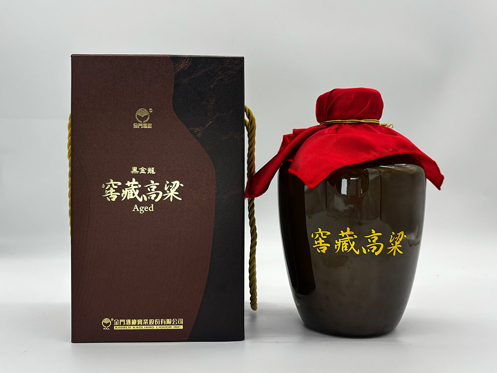 20260819_黑金龍窖藏金門高粱酒_0.jpg