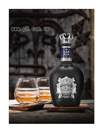 皇家禮炮32年 皇家之冠 全球免稅9月發售www P9 Com Tw 品酒網 各式威士忌 葡萄酒 紅酒 高粱酒 白蘭地 調酒 您買酒 喝酒的最佳夥伴