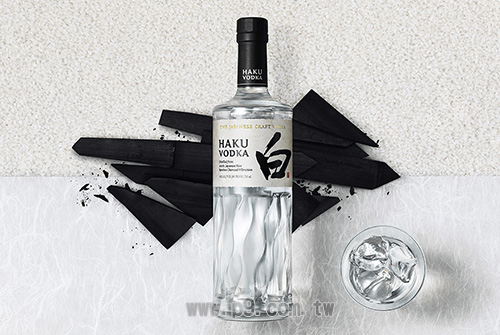三得利投入调酒市场 haku伏特加100%日本米制