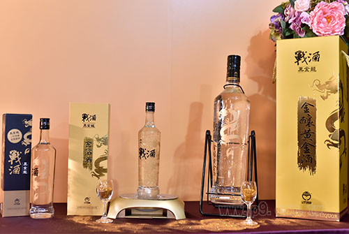 霸氣首創3l手工瓶 金釀黃金酒 火熱預購中www P9 Com Tw 品酒網 各式威士忌 葡萄酒 紅酒 高粱酒 白蘭地 調酒 您買酒 喝酒的最佳夥伴