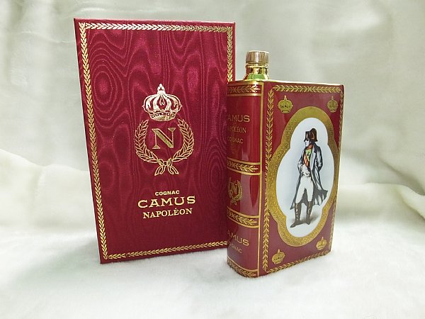 (b05) 跑-camus (红全彩) 全身拿破仑-书册酒 瓷瓶napoleon cognac