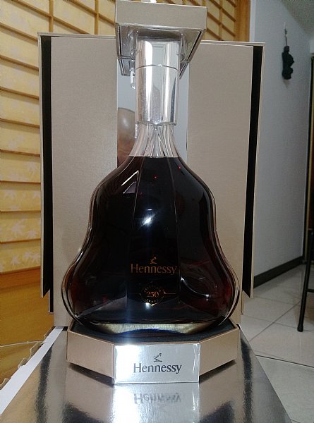 轩尼诗,250周年纪念酒