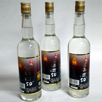 台灣 成大酒廠 頂級50度高梁酒 600ml