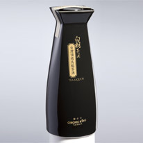 台灣 耀金台 白羽茶酒頂級烏龍茶酒 瓷瓶裝 200ml