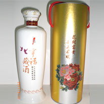 台灣 萊嘉酒廠  幸福藏酒 陳年窖藏高梁酒 600ml