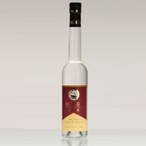 台灣 大湖酒莊 挑戰三八 草莓蒸餾酒 375ml